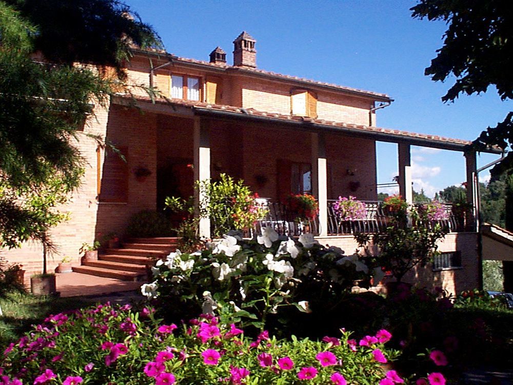 Villa Agriturismo Malafrasca Siena Exterior foto
